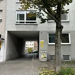 Modernesminizimmer-stadtnah-selfcheckin-parkplatz Apartment